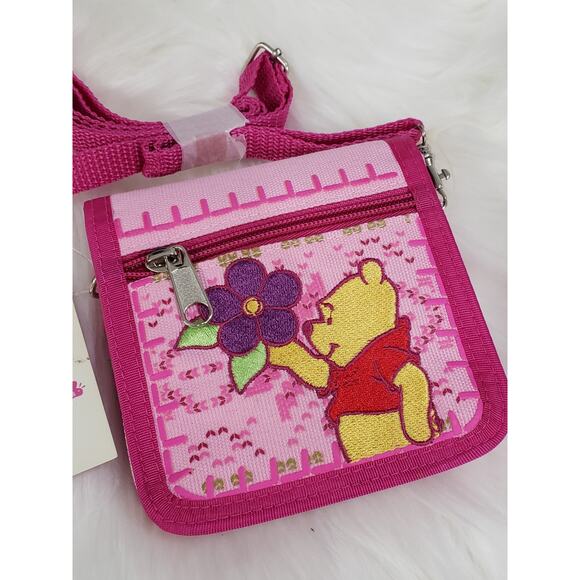 NEW VINTAGE WINNIE THE POOH Wallet Coin Purse Embroidered 90s y2k - Picture 3 of 6